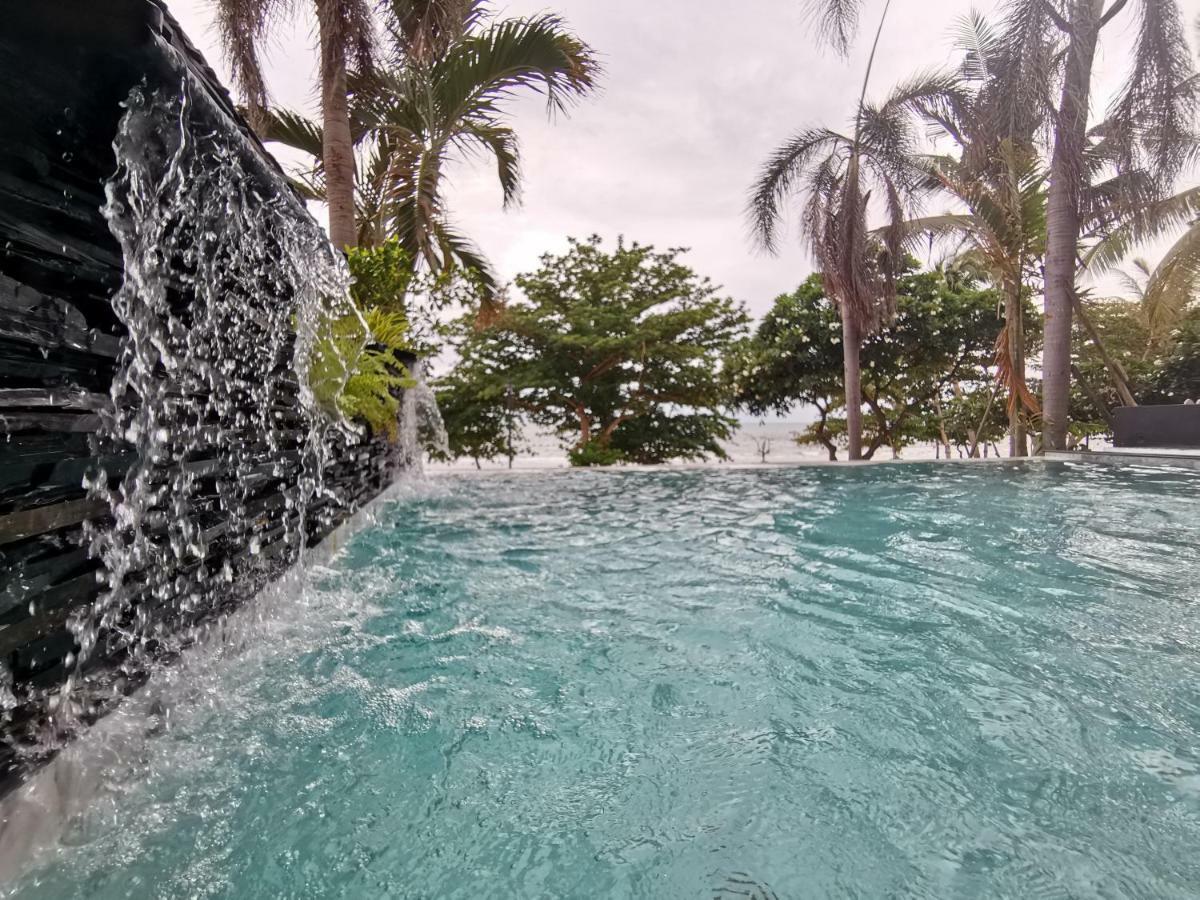 Villa Dojo Pool *
